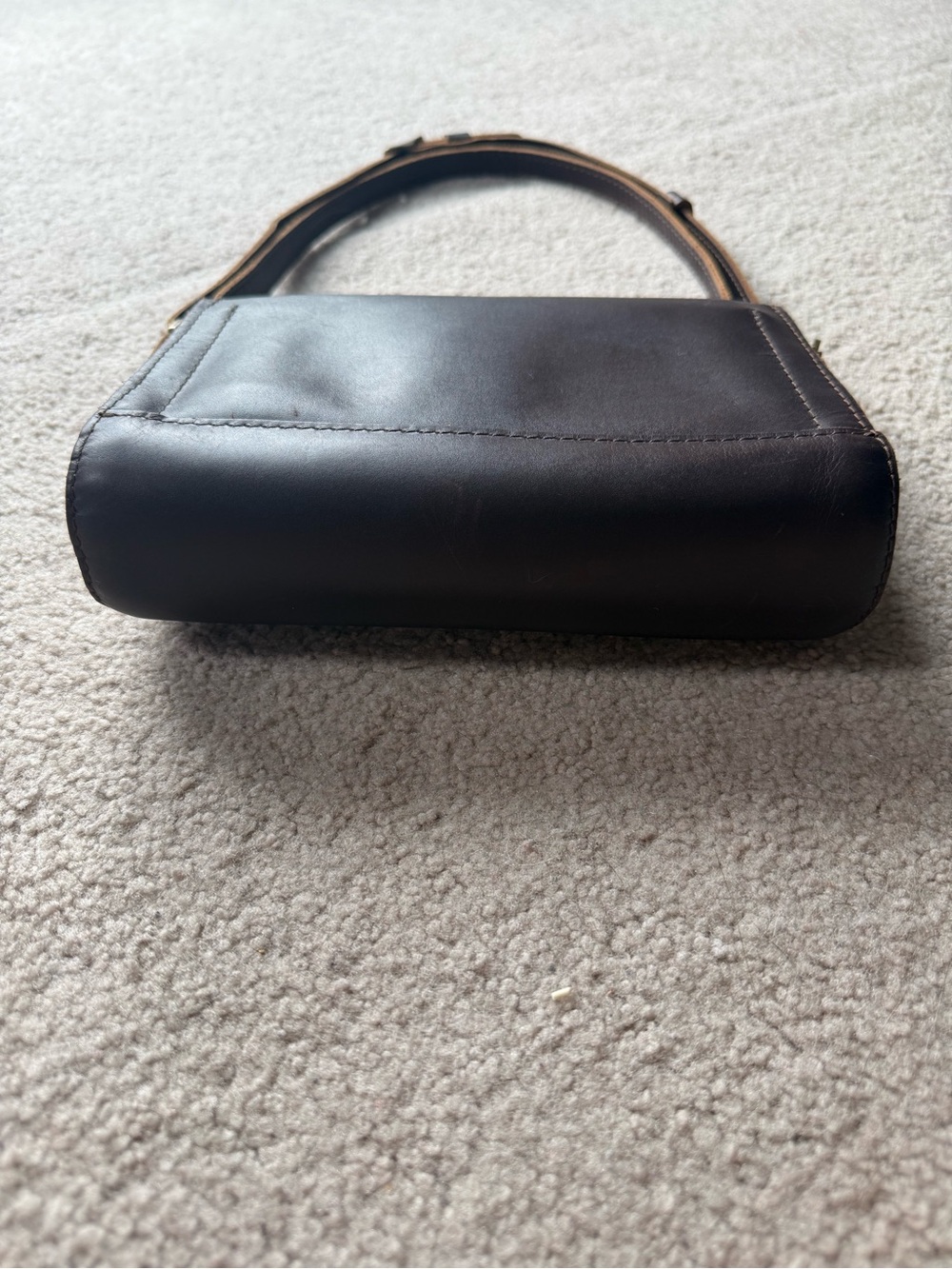 Portland Leather Medium Metro Crossbody Flap Bag in Brown Grizzly - GUC - Picture 3 of 10